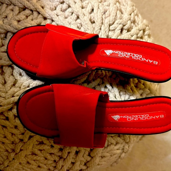 Bandolino Shoes - Vintage Bandolino shoes. Red/orange. Sz 8